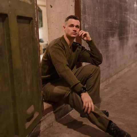 Was macht einen militärischen Wollpullover so langlebig?