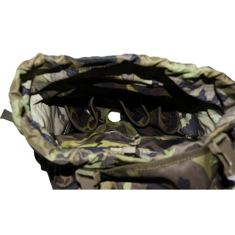Original tschechischer Militär-Molle-Rucksack mit Schnellverschluss, Waldtarnung, 30 l