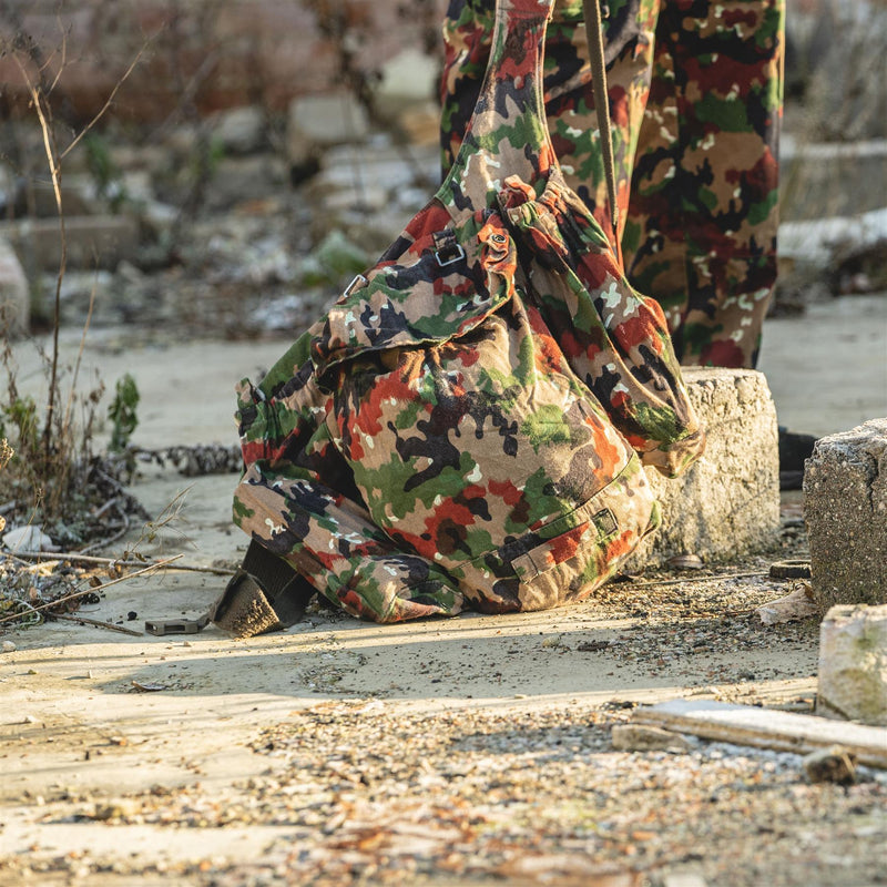 Echter Schweizer Armee-Rucksack Schweiz Alpen Camo Scharfschützen-Rucksack mit Hosenträgern