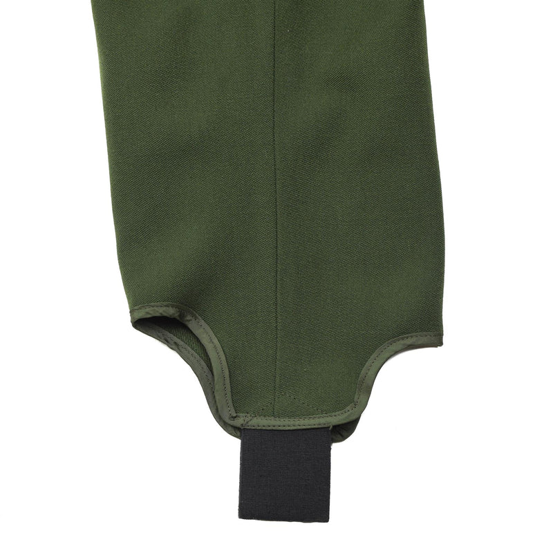 Original schwedische Militärhose, grün, Bundfaltenhose vorne, Steghose NEU
