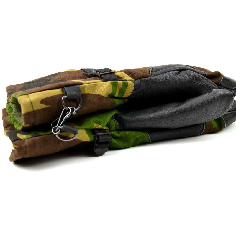 Originale DPM-Fäustlinge mit Waldtarnmuster der niederländischen Armee. Niederländische Militärhandschuhe