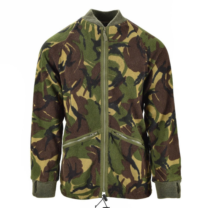 Britische Militär-Cardigan-Thermo-Fleecejacke in DPM-Camouflage mit Reißverschluss, Rippstrickbündchen, Kragen und verstellbarem Saum