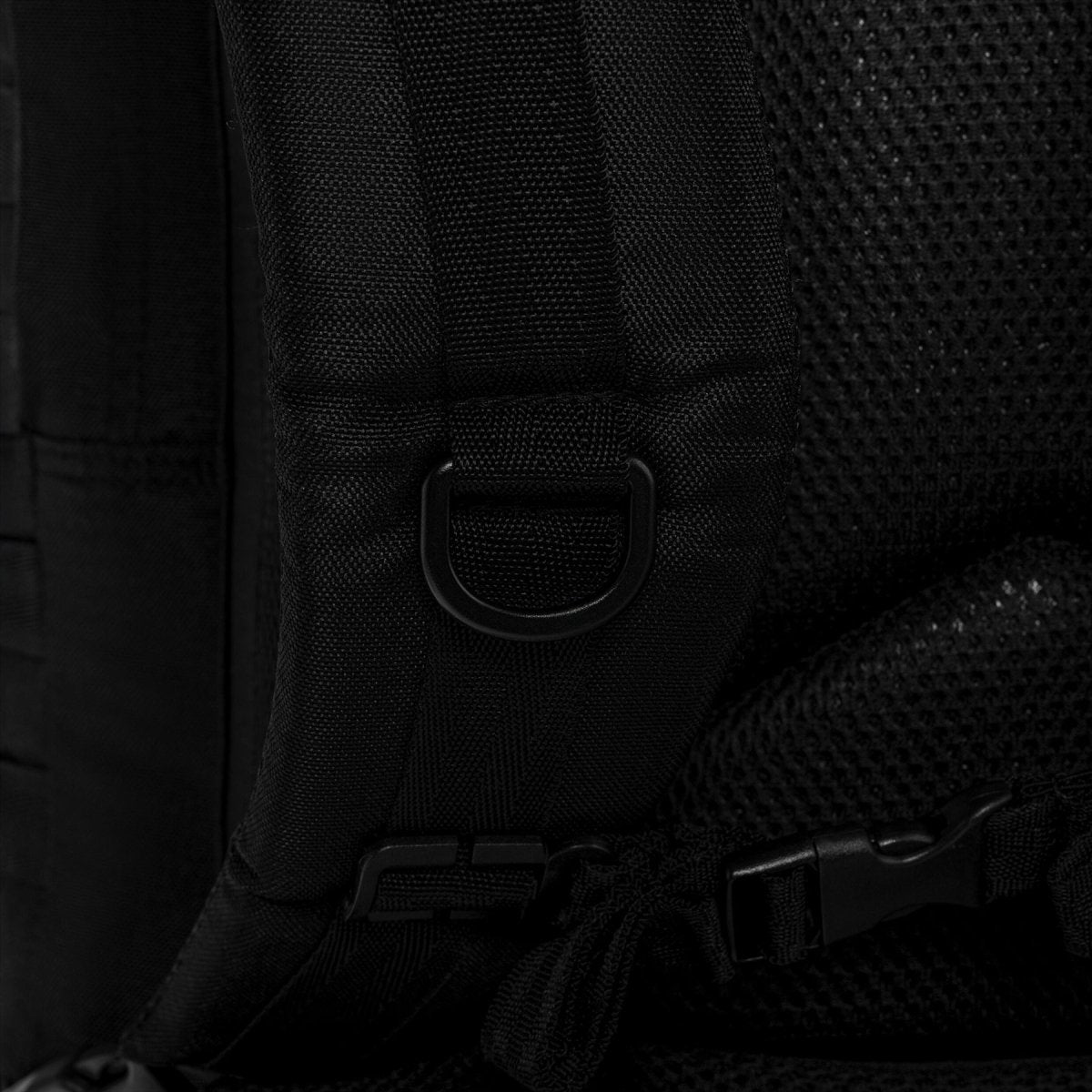 Mil-Tec Deutsche Gen. II Tactical Rucksack 65l Langable verstellbare gepolsterte Gurte
