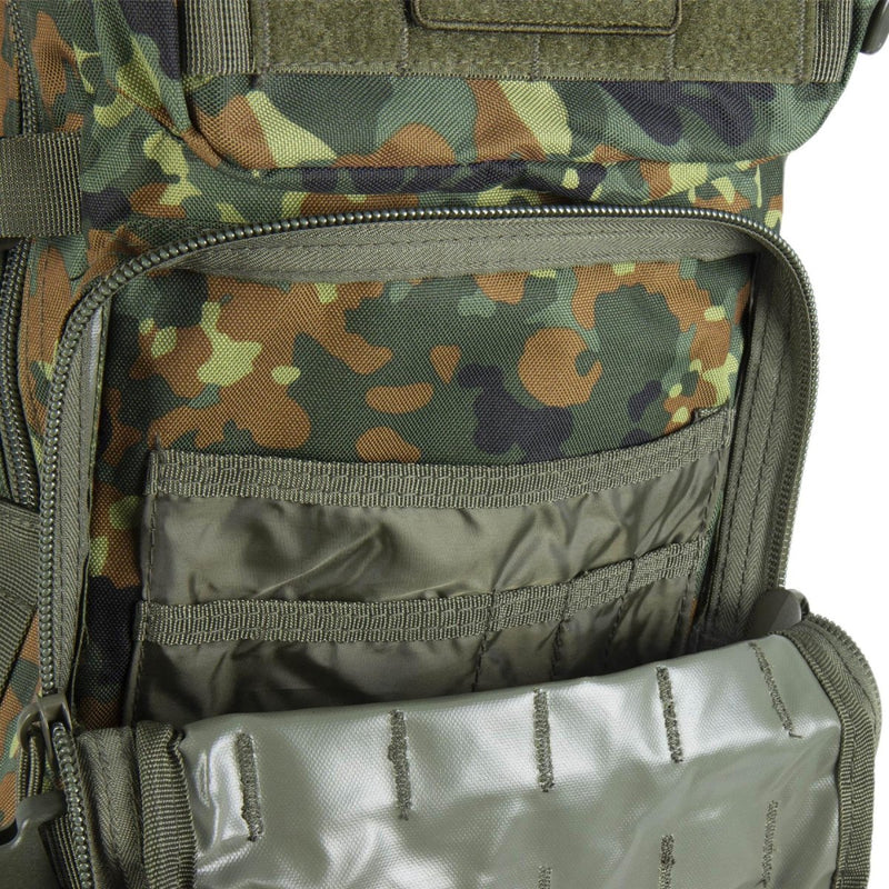 Close-up of MIL-TEC U.S. Assault large 36L flecktarn camouflage backpack interior pockets and compartments.