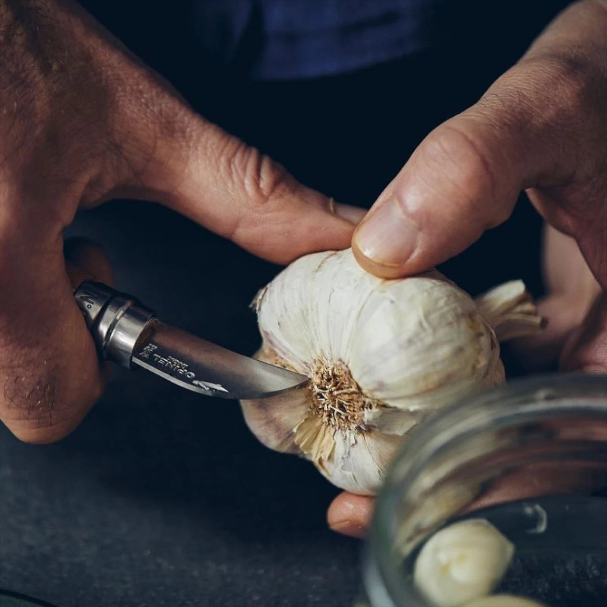 Opinel N°07 Chestnut Garlic Klapptaschenmesser, 12C27 Klinge, Walnussgriff