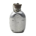 Original Feldflasche des österreichischen Bundesheeres, Aluminiumflasche, Kunststoff-Schraubdeckel, Militär-Überschuss