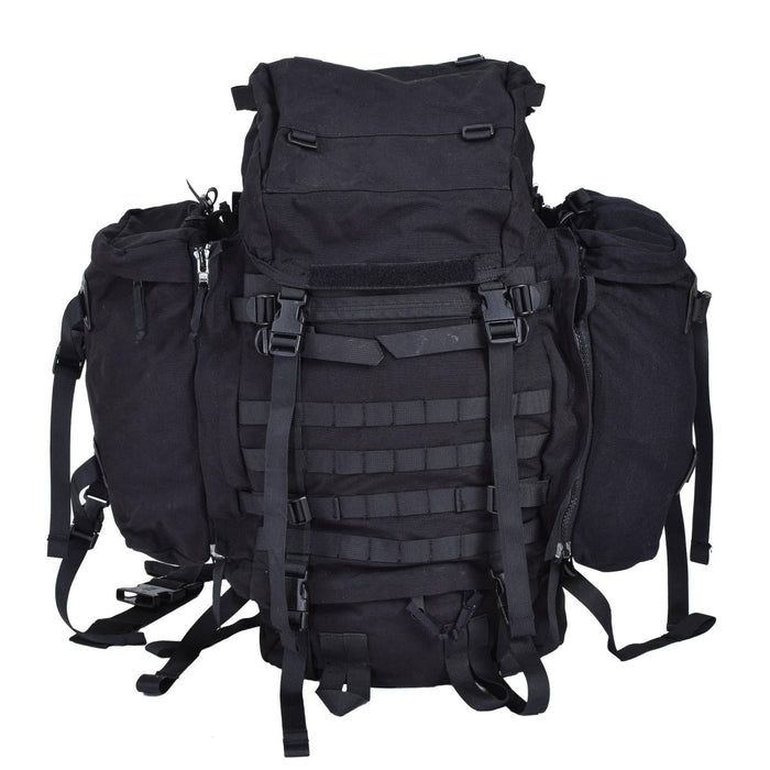 Original niederländischer großer schwarzer Militärrucksack mit abnehmbaren Seitentaschen und stabilen Trägern für Camping und Wandern.