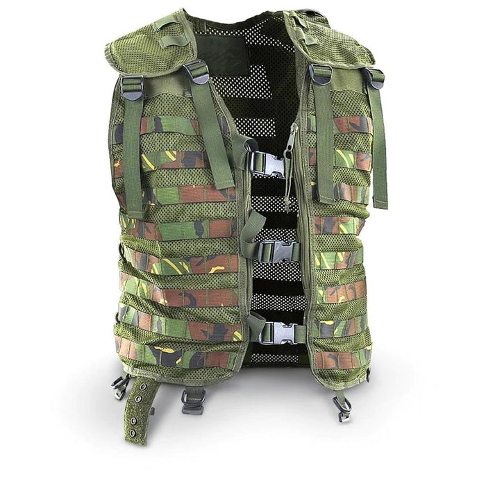 Original niederländische Militär-Taktikweste mit MOLLE-System in Waldtarnung für vielseitige Ausrüstungsbefestigung