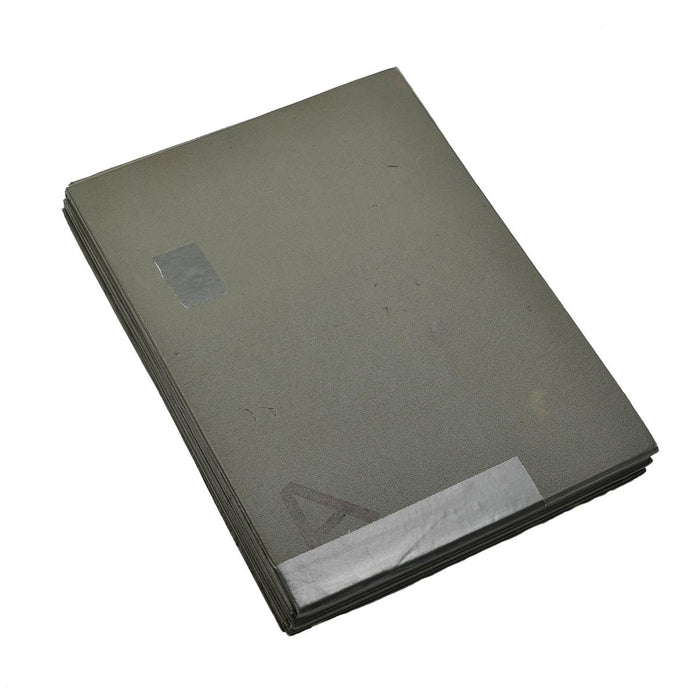 Original deutsche Militär-Campingunterlage, zusammenklappbare Bodenmatte, Armee-Ausgabe, Oliv – GoMilitar