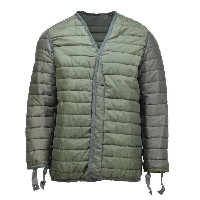 Original gesteppte M65-Innenjacke der griechischen Armee in Grün, isoliert für Wärme und so konzipiert, dass sie in eine M65-Feldjacke passt.