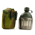 Original niederländische Feldflasche der niederländischen Armee mit Tasse und Bezug, Alice-Clips