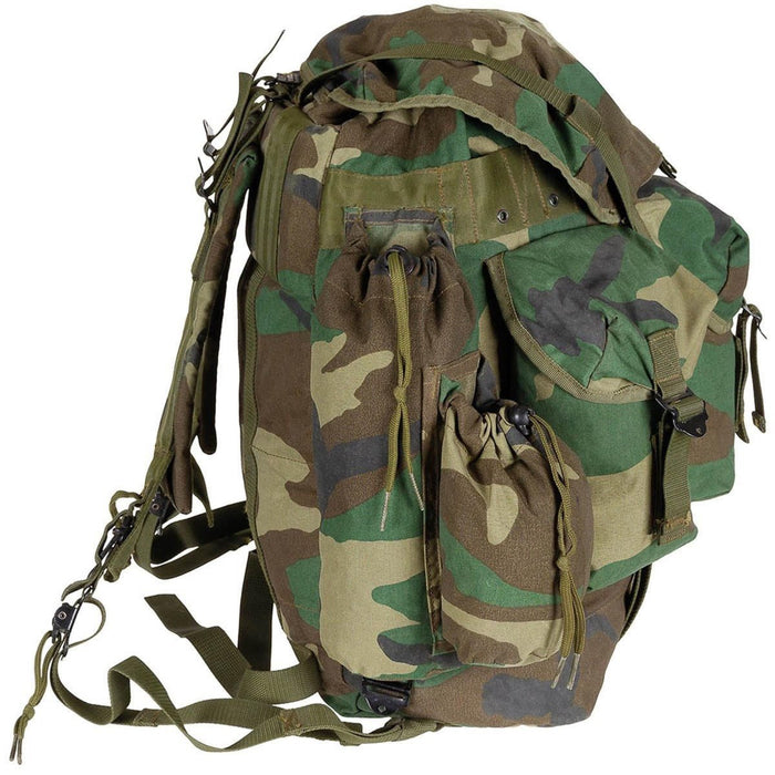 Original türkische Armee 40L Rucksack Vordertaschen Cordura Stoff Woodland Camo - GoMilitar
