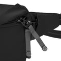Pacsafe Go Hüfttasche, 2,5 l, PFC-frei, Diebstahlsicher, RFID-sicher, Schwarz