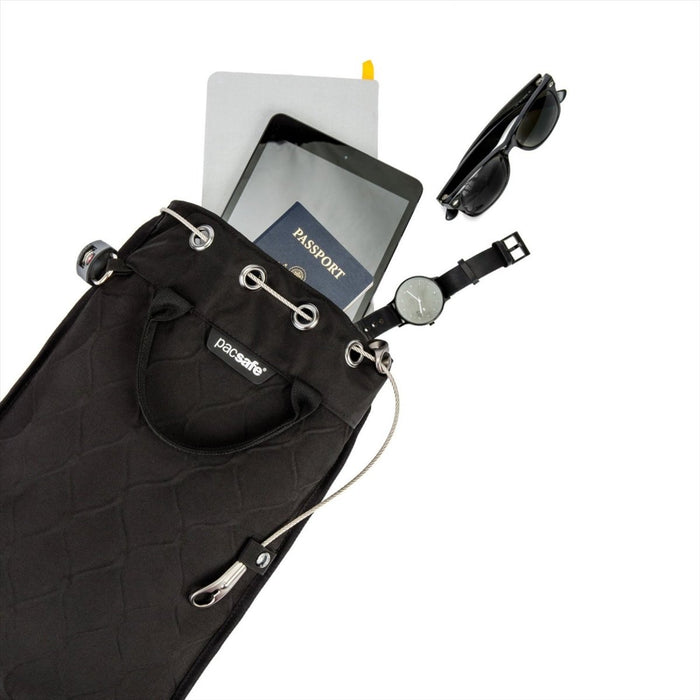 Schwarze Pacsafe Travelsafe GII 5L tragbare, schnittfeste Reisetasche mit Kordelzug und sichtbaren Reiseutensilien