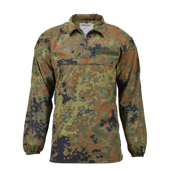 Leichtes, winddichtes Jagdhemd aus Flecktarn-Camouflage-Ripstop von TACGEAR mit langen Ärmeln und Kragen mit Reißverschluss